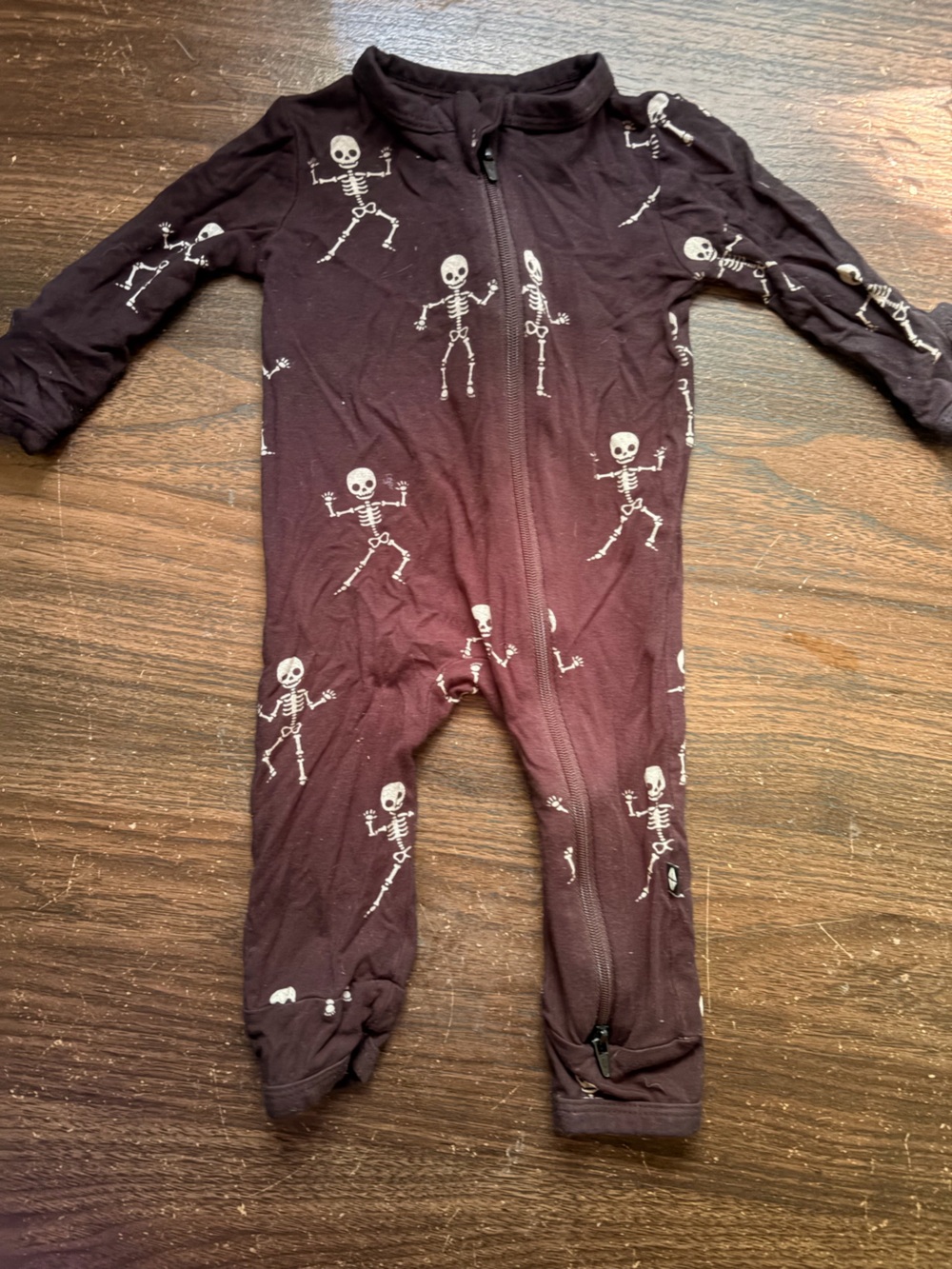 Kyte baby skeleton zippered rhomper